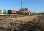 S-Bahn bei der Ausfahrt aus Treptower Park.