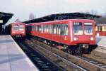 270 101-9 daneben 270 091-2 Berlin-Schneweide, Dezember 1990