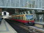 S7 nach Ahrensfelde in Berlin Alexanderplatz.