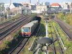 21.10.08 , ein  Strausberger  hat den Tunnel Ostbahnhof in Richtung Warschauer Str.