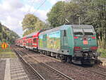 146 010 mit der S1 in Richtung Meißen / Triebisch bei der Einfahrt in den Bahnhof Krippen in Richtung Bad Schandau am 13. Oktober 2021.