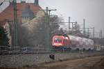 Immer noch auf  den Fernbahngleisen  unterwegs, die S1 Richtung Schna am 10.03.2013 gegen 10:35 Uhr.  182 020 ist die Zuglok.