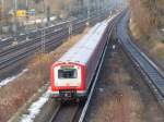 Eine S-Bahn der BR 472 als S21 nach Bergedorf bei der Einfahrt in Billwerder-Moorfleet. 7.12.2012