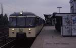 S 11 in Form von 470138 hält am 8.6.1988 auf der Fahrt nach Ohlsdorf in Hamburg Eidelstedt.