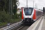 HAMBURG, 09.10.2020, Zug 490 534 als S21 nach Elbgaustraße bei der Einfahrt in den S-Bahnhof Hamburg-Eidelstedt (gemeinsame Nutzung durch AKN und S-Bahn Hamburg)