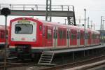 472 053-8 der Hambruger S-Bahn steht abgestellt am 19.4.2008 in Hamburg-Altona