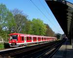 Die S31 auf Ihrem weg von HH-Harburg-Rathaus nach HH-Altona hier bei der Ausfahrt von HH-Dammtor. 23.04.09