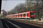 Zwei 474er verlassen Dammtor und sind nach Altona unterwegs. (11.04.2009)