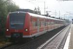 S 424 020-6 mit S 424 033-9 am Haken kurz nachdem verlassen des S-Bahnhofes Dedensen/Gmmer von Gleis 1 am 05.09.2009.