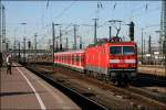 Und es gibt sie doch! Die sauberen S-Bahnen im VRR!! Die Dsseldorfer 143 970 beschleunigt mit ihrer S2 nach Essen Hbf aus dem Dortmunder Hbf. (16.02.2008)