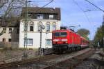 BR 143 304 hat am 09.04.2011 mit seiner X-Wagen-Ganitur den Hp SG-Vogelpark verlassen  um ins via Dsseldorf ins Ruhrgebiet zufahren.