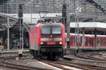 143 336-6 mehr schwarz als rot an der Lokfront bei der Ausfahrt als S 6 nach Essen Hbf. in Kln Hbf. 20.5.2013