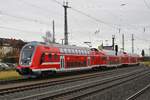 445 010-5 erreicht am 24.11.2017 als S3 von Güstrow nach Warnemünde den Rostocker Hauptbahnhof.