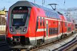 445 009-7 fährt am 20.3.2018 als S1 von Warnemünde nach Rostock Hauptbahnhof aus dem Endbahnhof ins BW aus.