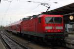 Rostocker S-Bahn nach Berlin:143 852-2 mit RE 93657 von Rostock Hbf nach Berlin Hbf(tief)laut aussage vom Tf ist der Planzug am Vortag ausgefallen wegen Vandalismus.17.09.2011 ob der Zug weiter bis Lutherstadt Wittenberg weiter fhrt kommte mir der Tf nicht sagen. 