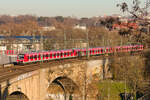 Noch sind artreine rote S-Bahnen in Stuttgart zu sehen.