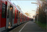 Viele offene Türen und wenige Reisende -    S-Bahnverkehr in der HVZ in Zeiten der Coronakrise.