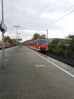 Der ET 420 416 (420+) bei der Einfahrt in Weil der Stadt am 20.10.13