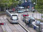 Stadtbahnzug 1029 Richtung Brebach beim Verlassen der Haltestelle  Trierer Strae  Richtung Hauptbahnhof - aufgenommen von der Westspangenbrcke, der Verknpfung von A623, A620, A1 und