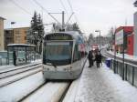 Auf diesem Foto ist die Saarbahn in Winterlicher Stimmung zu sehen.