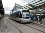 Saarbahn an der Haltestelle Saarbrcken-Hauptbahnhof.