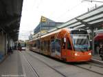 Saarbahn an der Haltestelle Saarbrcken Hauptbahnhof.