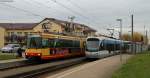 TW 576 als S11 nach Ittersbach und TW 1028 der Saarbahn als Sonderfahrt in Spielberg 29.10.11