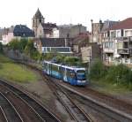 Die Saarbahn verbindet......Deutschland und Frankreich oder Saarbrcken und Saargemnd (Sarreguemines).

Triebwagen 1019 der Saarbahn kommt aus Saarbrcken und fhrt nach wenigen Metern in den Bahnhof von Saargemnd ein. Von links kommt die Strecke aus Bning-Les-Saint-Avold.

(KBS 684) 15.09.2011