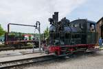 Lok 12 der Härtsfeld-Museumsbahn am Wasserkran in Neresheim am 14.5.2015