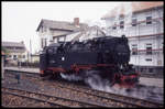 997239 der HSB rangiert hier am 27.10.1996 im Schmalspurbahnhof Wernigerode.