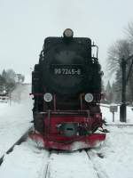 99 7245-6 wartet auf die Ankunft des Brockendampfzuges um nach Nordhausen Nord abzufahren.