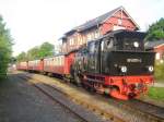 Lok 996001 im Bahnhof Harzgerode am 14.05.2009 mit Zug