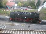 Hier 99 7238-1 auf einer Rangierfahrt am 18.10.2009 zwischen Weringerode Westerntor und  Wernigerode Hbf.