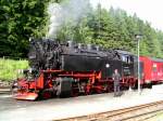 Die 99 7237-3 der Harzer Schmalspurbahnen im Bahnhof Drei-Annen-Hohne wird fr die Weiterfahrt auf den Brocken vorbereitet.