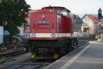 199 861 hat am 08.10.2010 gerade einen Personenzug im Bahnhof Wernigerode bereitgestellt und wartet am Ausfahrtssignal auf die Freigabe zur Rckfahrt.