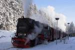 Gerade ist 99 7245 am 26.01.2013 mit ihrem Sonderzug  Quedlinburger Brockenexpress  im Bahnhof Schierke eingelaufen.