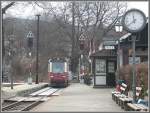 187018-7 ist als Zug 8902 soeben aus Eisfelder Talmhle kommend in Wernigerode Westerntor eingetroffen.