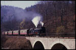 997246 erreicht hier mit dem P 14414 nach Wernigerode am 6.3.1990 um 11.00 Uhr das Illfelder Viadukt.