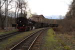 Gerade ist am 07.02.2016 99 5901 mit ihrem IG HSB-Sonderzug im Haltepunkt Mägdesprung eingetroffen.