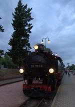 991761-8 in Moritzburg mit dem Abendpersonenzug  aus Radebeul angekommen.
13.09.2019, 19:16 Uhr.