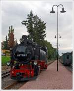 Die 99 1789-9 (ex DR 099 753-6, ex DR 99 789  ) der Lößnitzgrundbahn am 27.08.2013 beim Umsetzen im Bahnhof Moritzburg.
