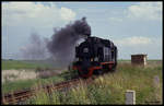 Lok 7 der Mansfelder Bergwerksbahn rangiert hier am Ortsrand von Klostermansfeld am 22.6.1991.