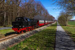 99 2322-8 auf dem Weg von Bad Doberan nach Heiligendamm - 16.04.2022