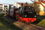 99 2324-4 Kurz vor dem Bahnhof Kühlungsborn Ost - 16.04.2022