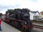 Mecklenburgische Bderbahn  Molli  als MBB 14628 mit BR 99 2321-0 nach Khlungsborn West im Bahnhof von Bad Doberan, 15:23 Uhr 12.08.2009