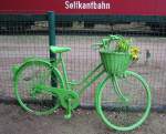 Ein Bahnbild? Mit dem grnen Fahrrad zur Selfkantbahn...........(Aufnahme vom 02.10.2005).