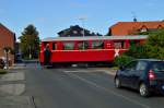 Der TW 13 auf dem Bahnbergang Starzend in Birgden......hier ist er auf dem Wege nach Schierwaldenrath. 29.9.2013