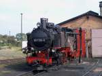 99 1789 (ex DR 99 789; DB EDV-Nr.: 099 753-6) beim Wassernehmen vor dem Heizhaus in Radebeul-Ost (20.08.03)-7
