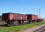 Drei Normalspur-Gterwagen auf Rollschemel-Wagen im Schmalspurbahnhof Zittau Hbf, aufgenommen am 15.09.2007