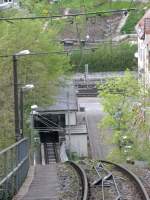 Etwas furchterregender Blick auf die Strecke zur Talstation der Stuttgarter Standseilbahn am 29.04.2008